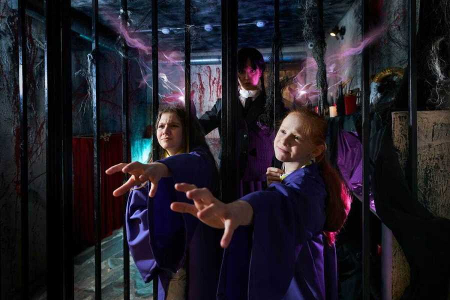 Квест в реальности Уэнсдей: возвращение в Невермор от компании Quest Guru Квест в реальности Уэнсдей: возвращение в Невермор от компании Quest Guru