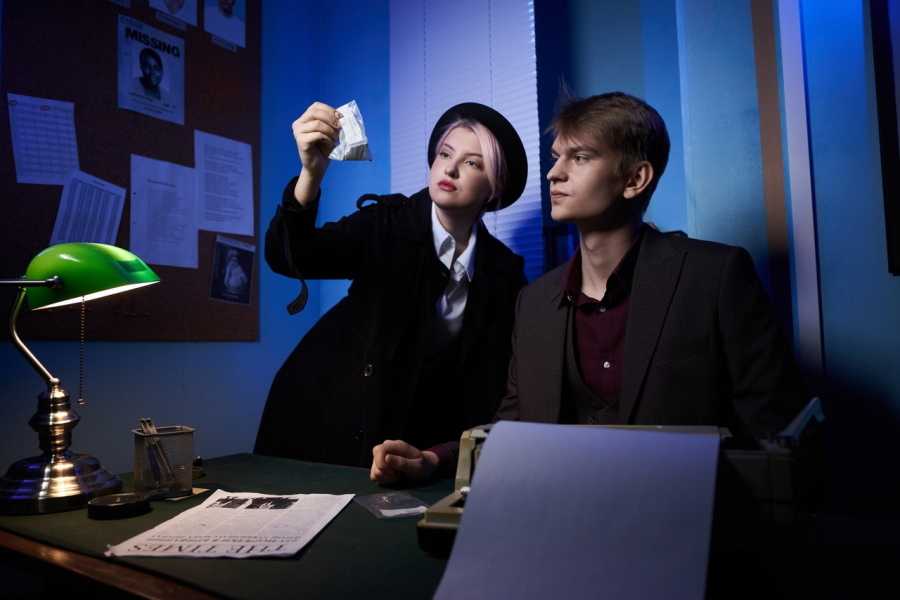 Квест в реальности Книжный клуб от компании Взаперти Квест в реальности Книжный клуб от компании Взаперти