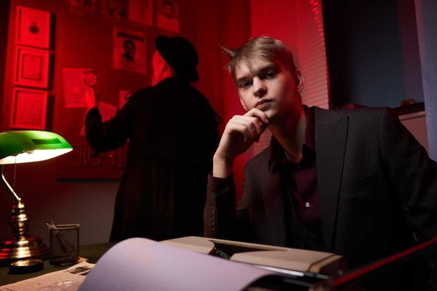 Квест в реальности Книжный клуб от компании Взаперти Квест в реальности Книжный клуб от компании Взаперти