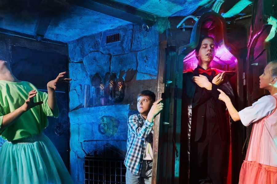 Квест в реальности Монстры на каникулах: отель в Трансильвании от компании Взаперти Квест в реальности Монстры на каникулах: отель в Трансильвании от компании Взаперти