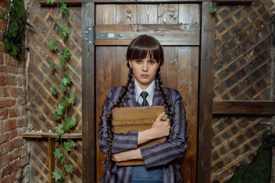 Квест в реальности Уэнсдей от компании Game Diving Квест в реальности Уэнсдей от компании Game Diving