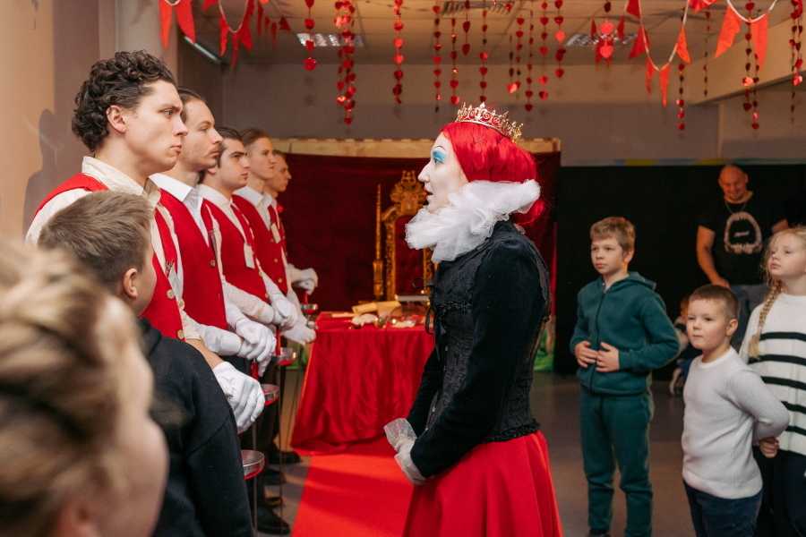 Квест в реальности Алиса в Стране чудес от компании Animax Квест в реальности Алиса в Стране чудес от компании Animax