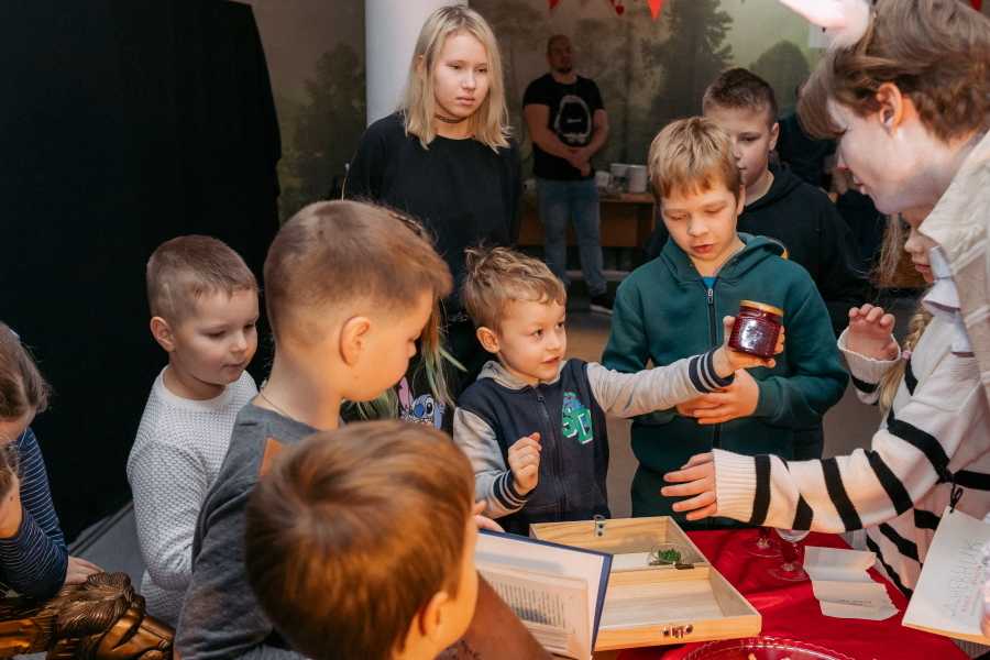 Квест в реальности Алиса в Стране чудес от компании Animax Квест в реальности Алиса в Стране чудес от компании Animax