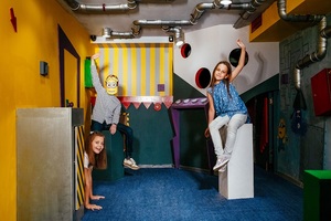 Квест в реальности Секретная фабрика миньонов. Kids от компании Квеструм