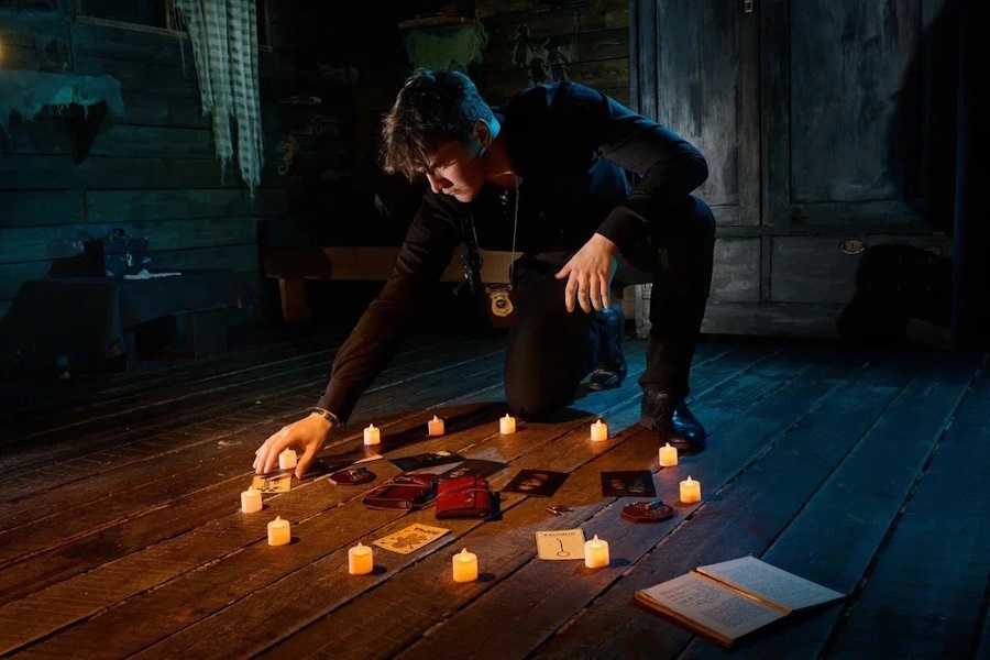 Квест в реальности Дело о черной мессе от компании Взаперти Квест в реальности Дело о черной мессе от компании Взаперти