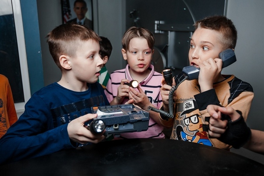 Квест в реальности Ограбление банка. Kids от компании Quest Guru Квест в реальности Ограбление банка. Kids от компании Quest Guru